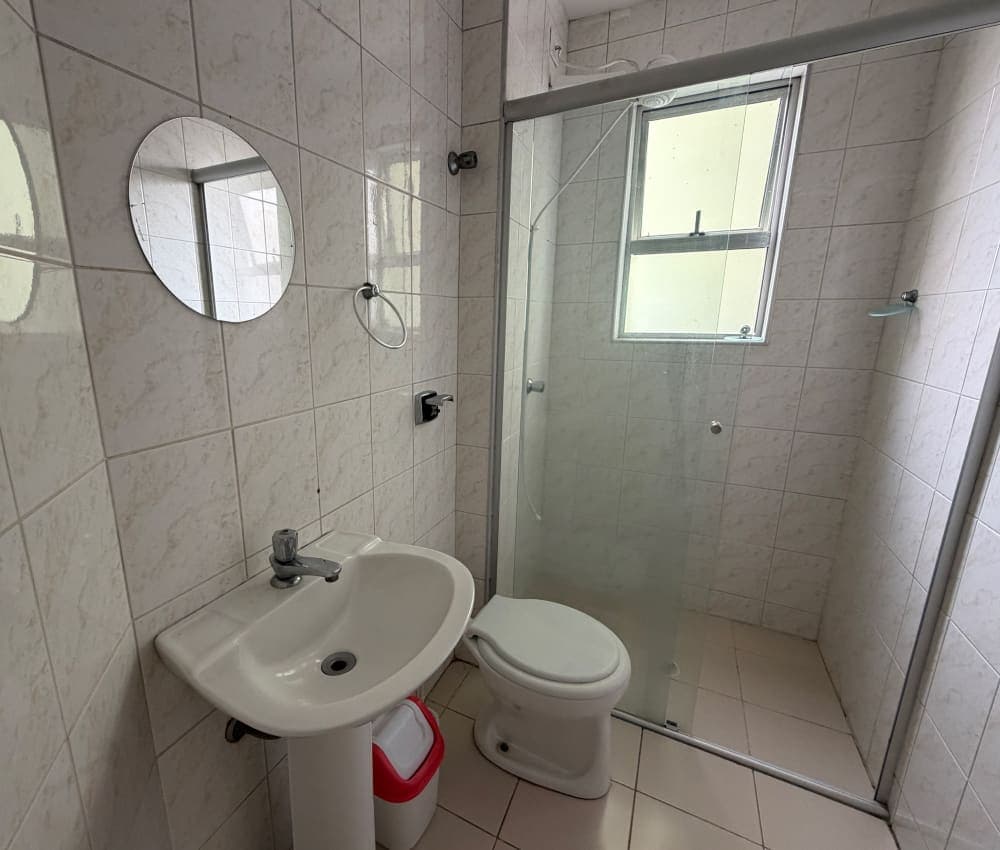 Banheiro do apartamento da Rua da Alegria